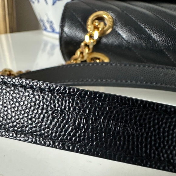 YSL Saint Laurent Large Monogram Envelope Matelasse - Picture 15 of 15